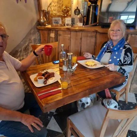 Les Roches D'hotes Servant