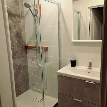 Les Roches D'hotes Servant
