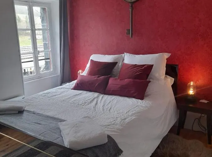 Oda ve Kahvaltı Les Roches D'hotes 3*