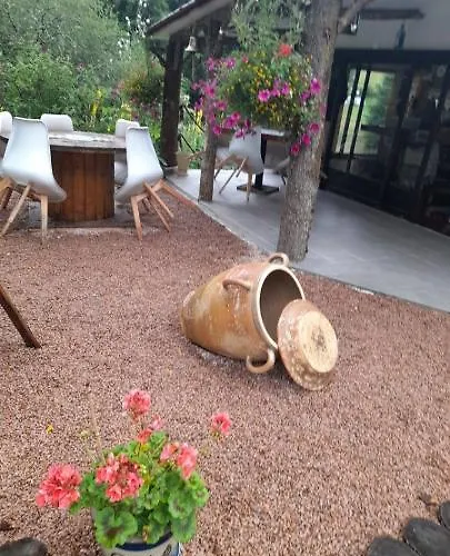 Bed & Breakfast Les Roches D'hotes Servant