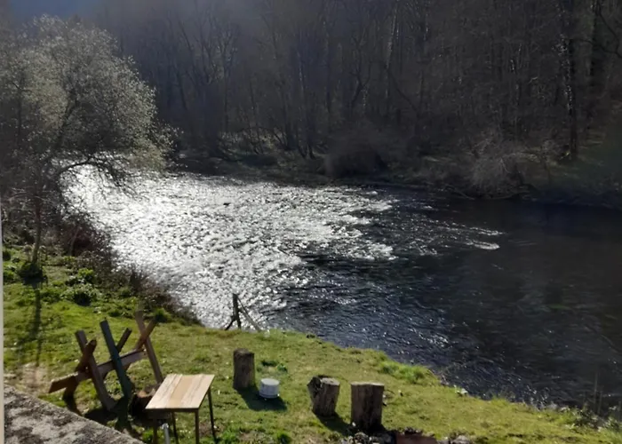 Les Roches D'hotes Bed & Breakfast 3*