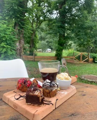 Les Roches D'hotes Oda ve Kahvaltı 3*