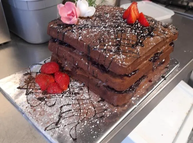 Les Roches D'hotes Bed & Breakfast 3*