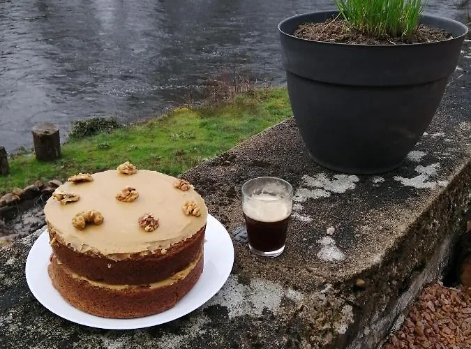 Les Roches D'hotes Bed & Breakfast Servant